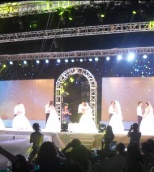 2013义乌市第二届大型公益青年集体婚礼圆满成功